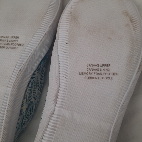 Lamo Slip On Shoes Size 9 - Picture 5 of 7